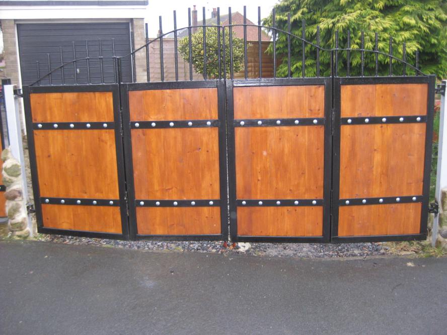 Gates - Made to Measure